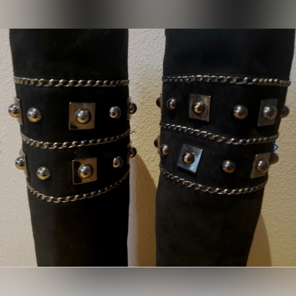 Stuart Weitzman. 9 1/2. Tall Suede Black boots with great chrome embellishments! - Picture 13 of 13